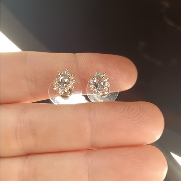 Aqua Marine 10k Earrings - Picture 6 of 9